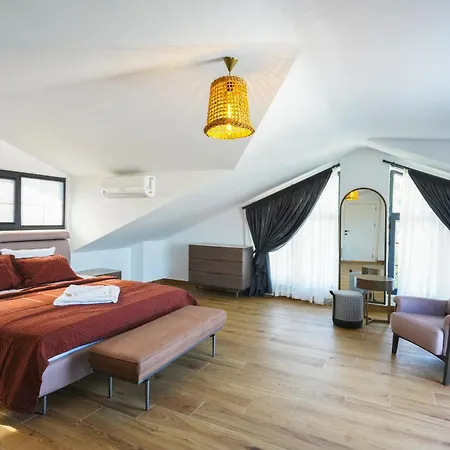 Oliva Villa